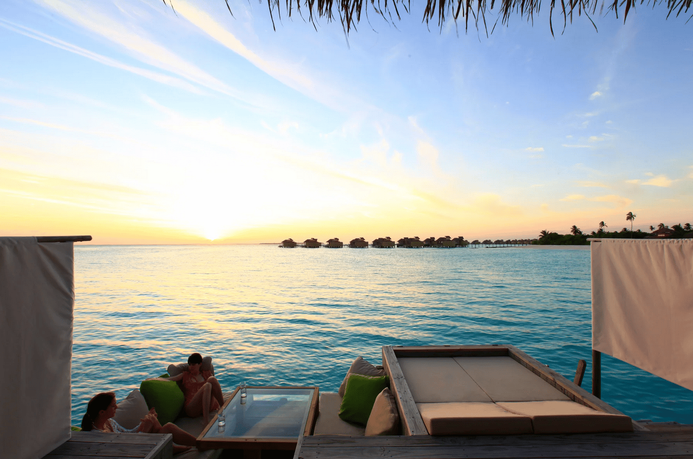 Lagoon Water Villa · One bedroom · lagoon-side